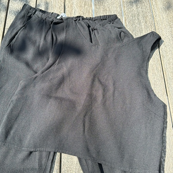 Reformation Frances two piece black. new - Picture 3 of 5